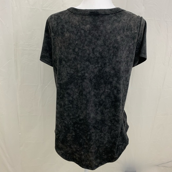 Rue 21 Smokey black plain tee - Picture 3 of 5
